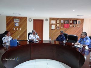 Agregados Policiales De El Salvador Realizan Visita De Cortes A A La Pn